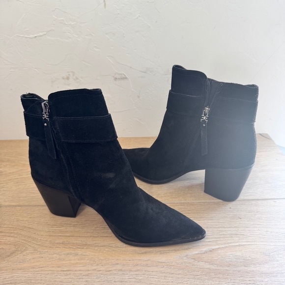 Sam Edelman Leonia Pointed Toe Bootie - Picture 6 of 8